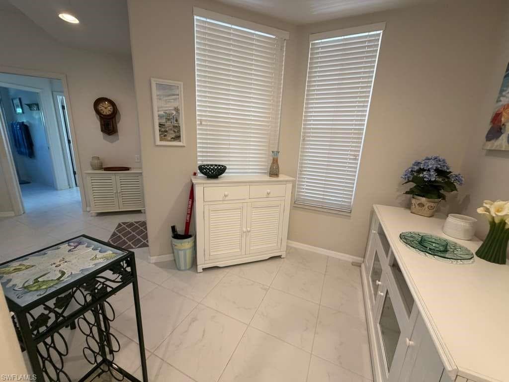 17020 Willowcrest WAY 210-6