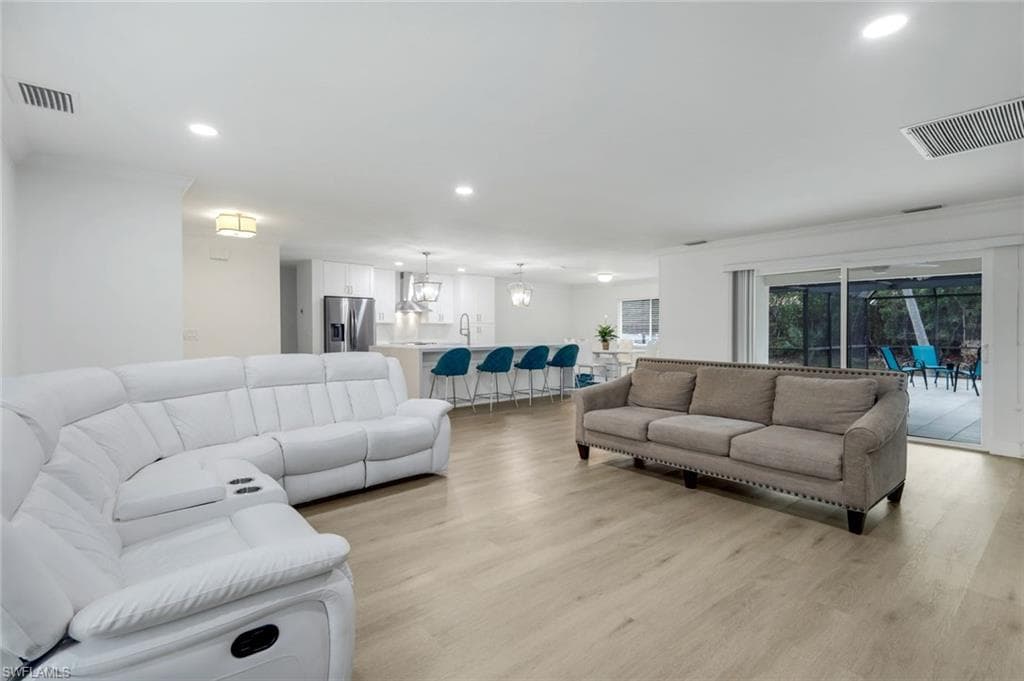 27153 Edenbridge CT-11