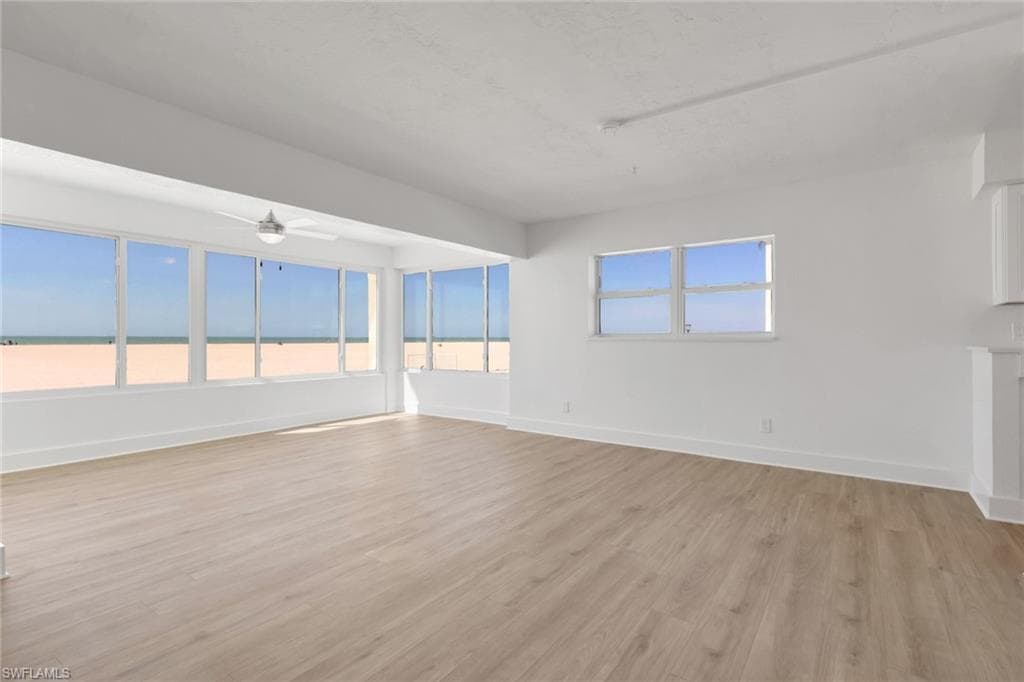 6500 Estero BLVD D123-9