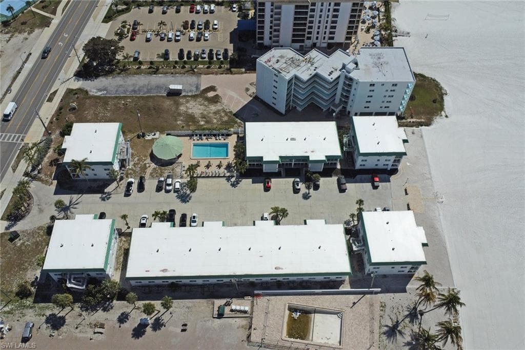 6500 Estero BLVD D123-37