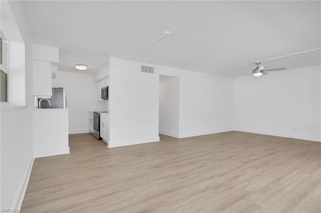 6500 Estero BLVD D123-8
