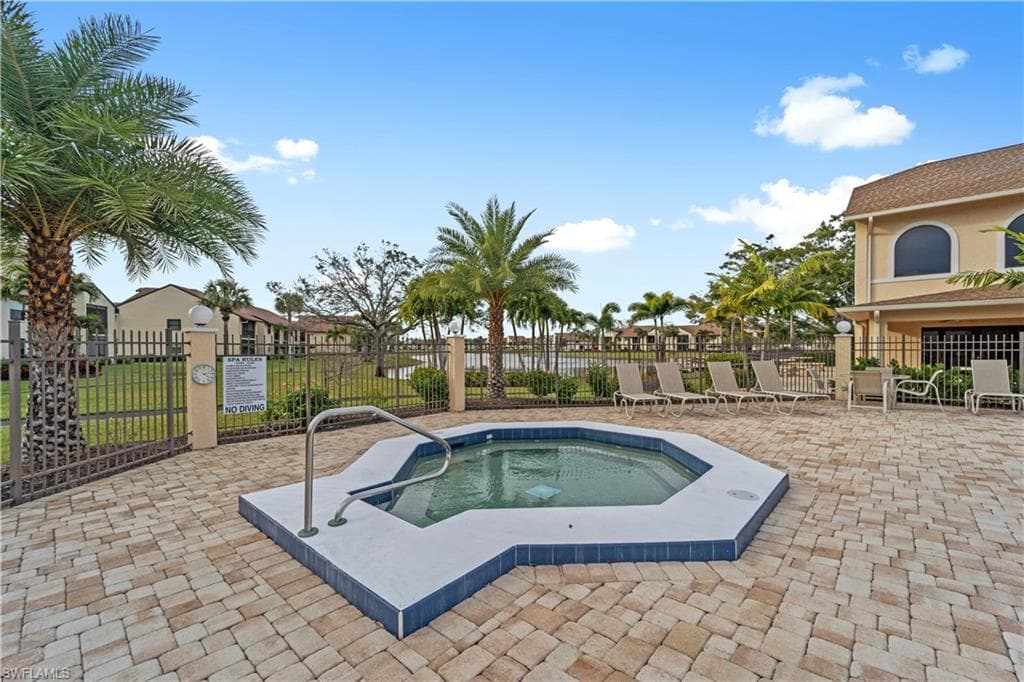 8340 Charter Club CIR 9-33