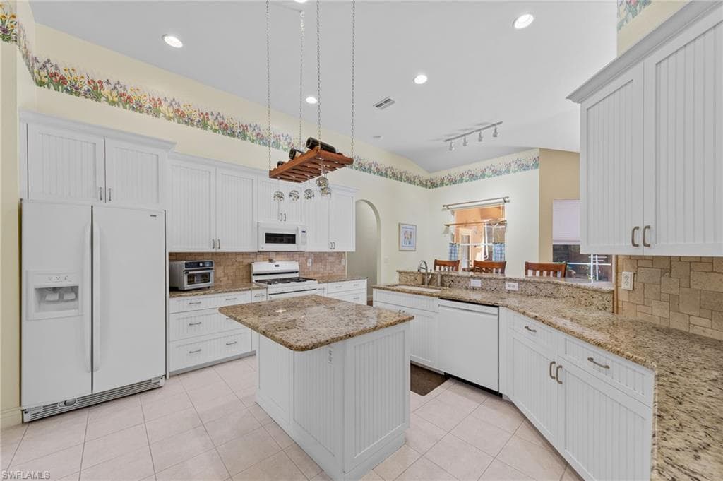 16944 Colony Lakes BLVD-14