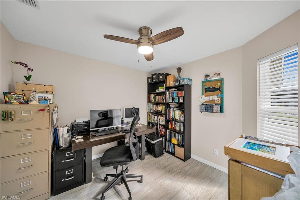 15069 Cloverdale DR-14