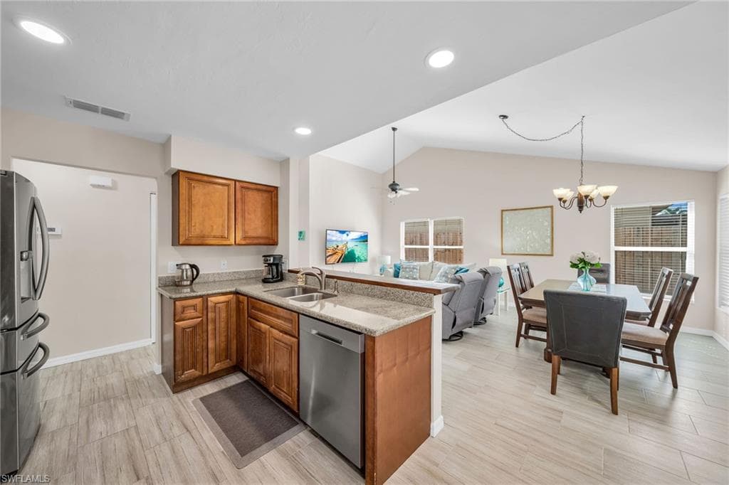 15069 Cloverdale DR-8