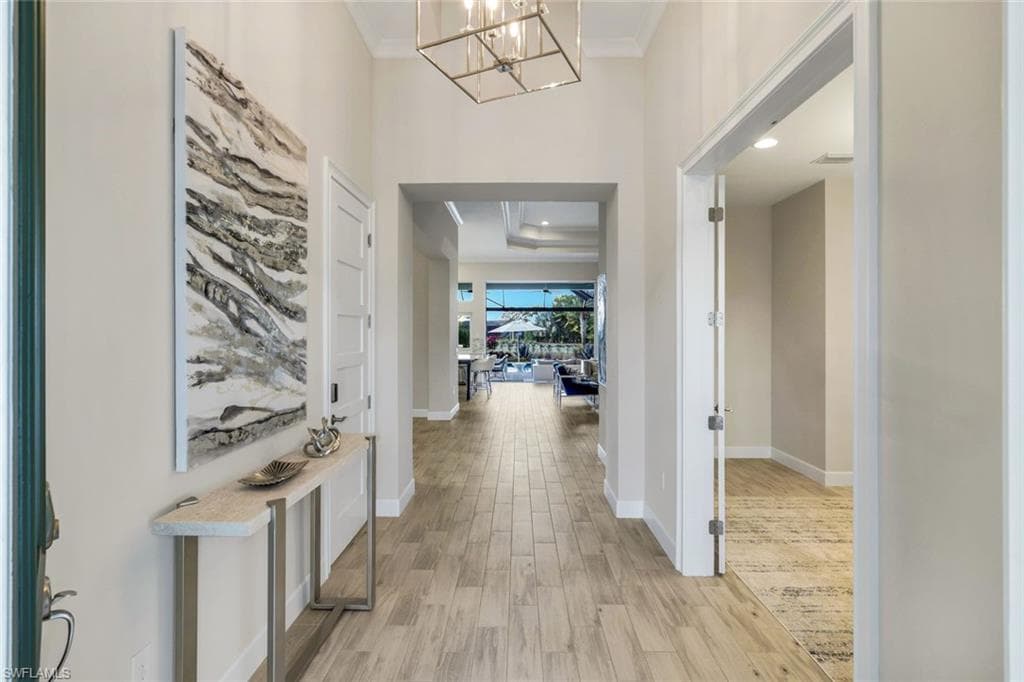 5715 Clarendon DR-4