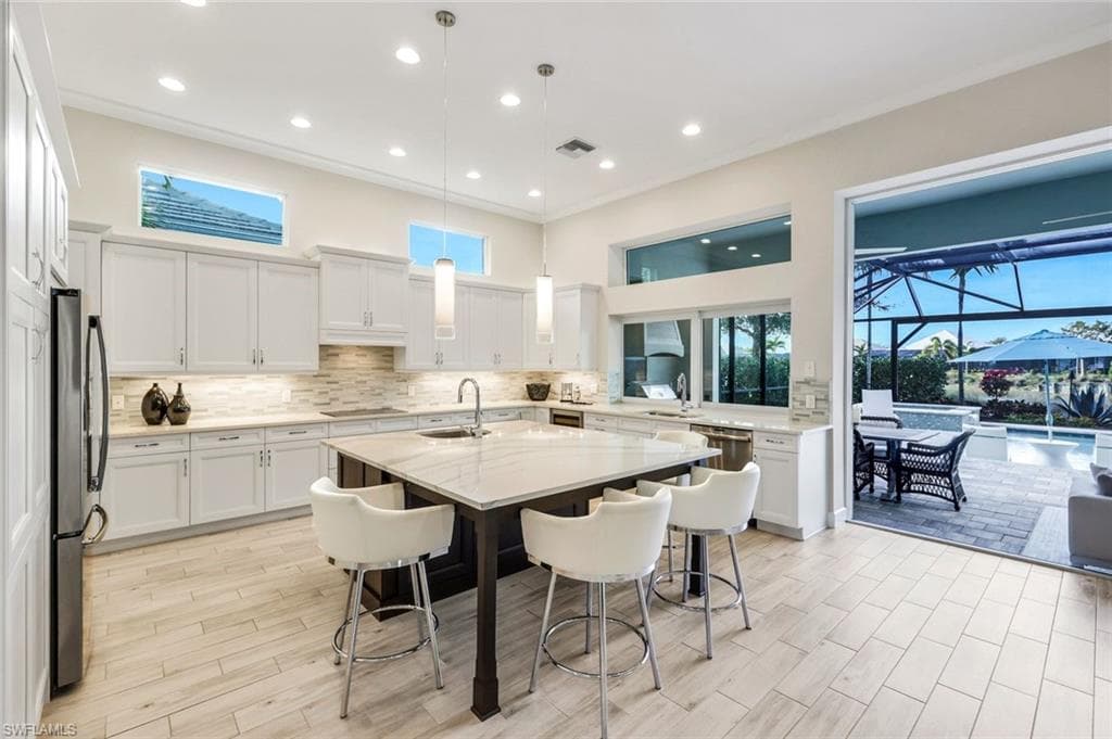 5715 Clarendon DR-8