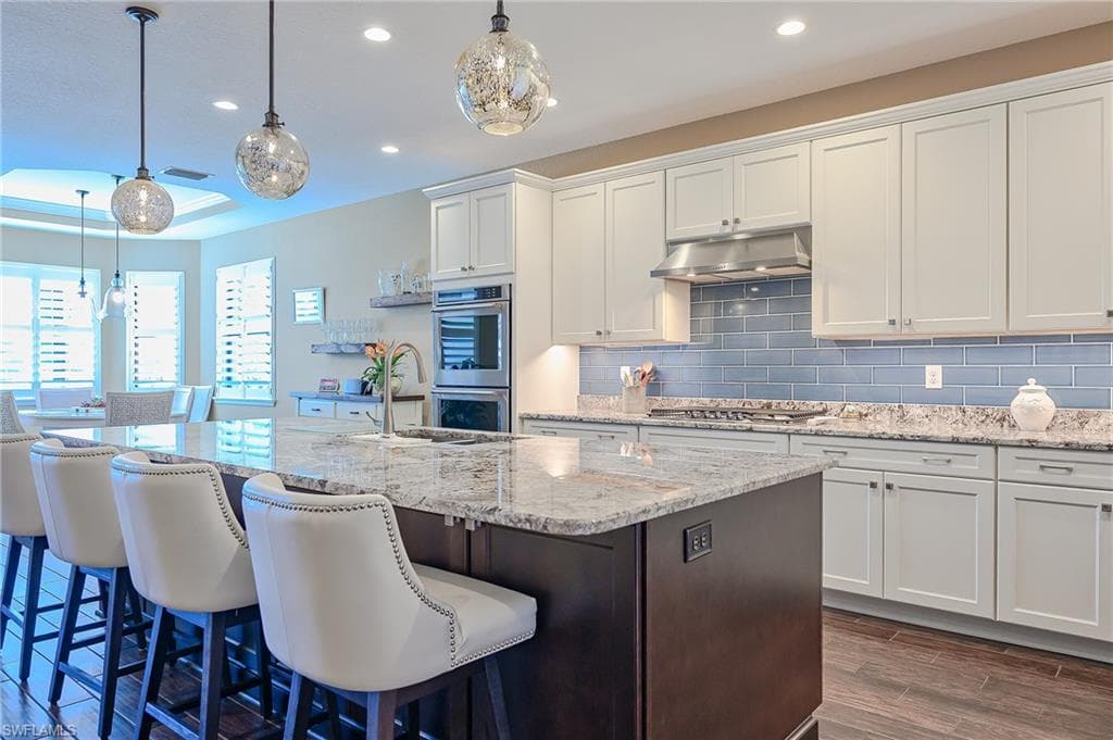 10505 Valencia Lakes DR-14