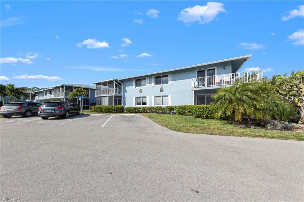 256 Palm DR 1-2