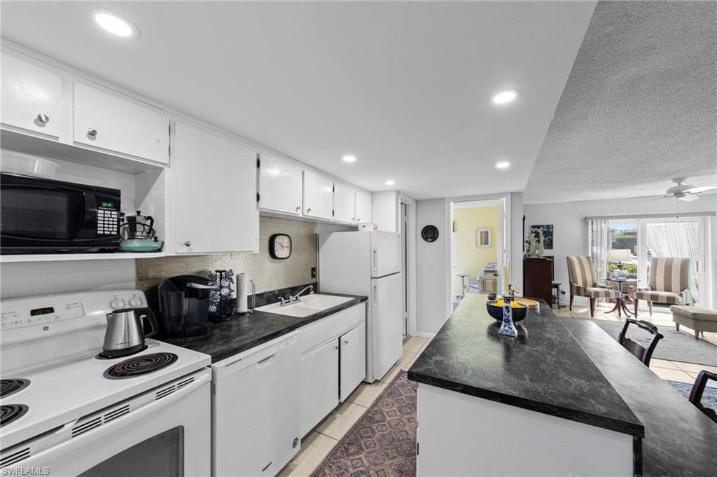 256 Palm DR 1-14