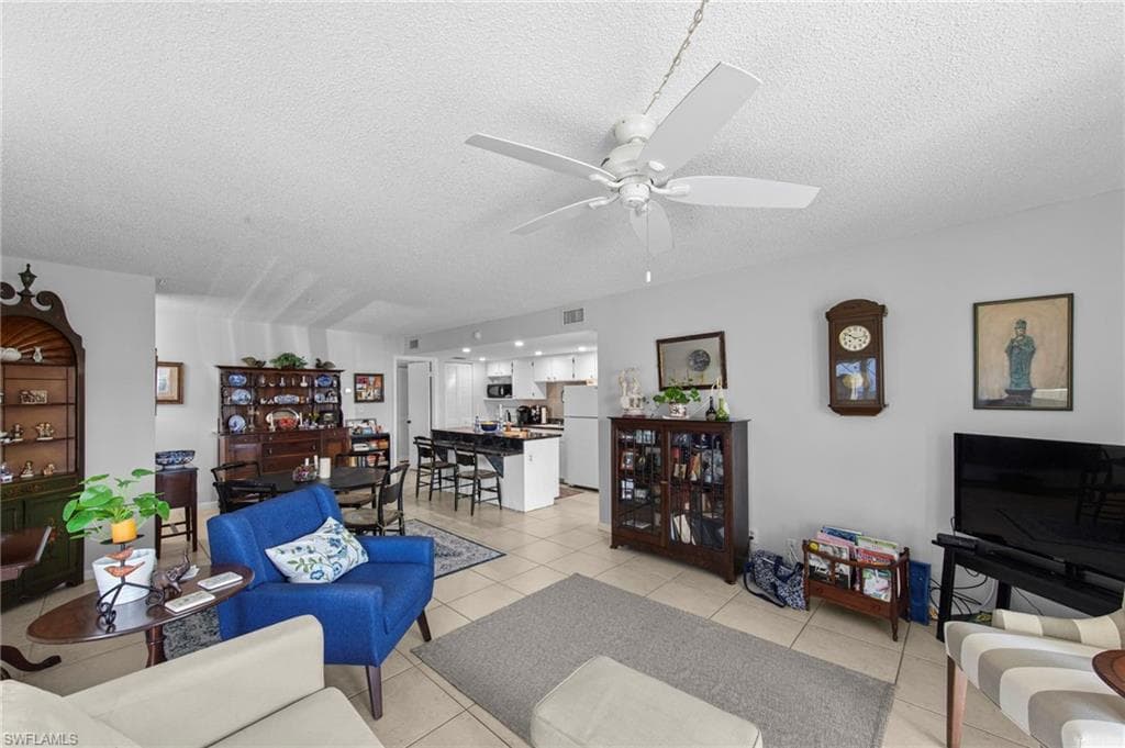 256 Palm DR 1-11
