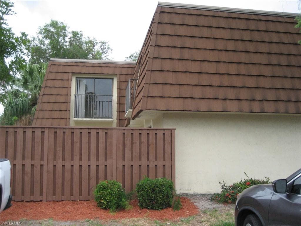 5245 Cedarbend DR 2-2