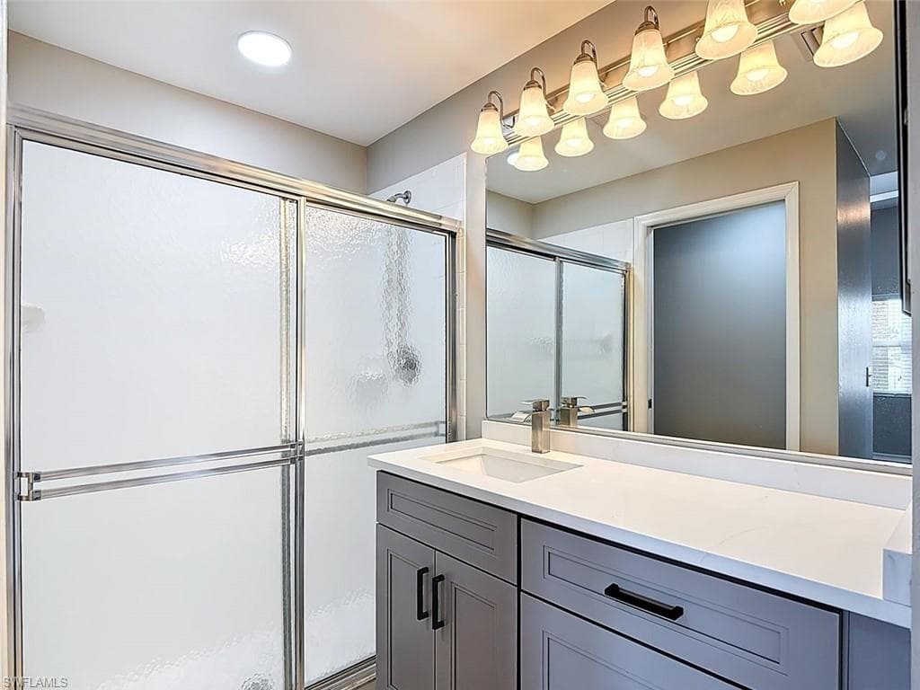 12151 Summergate CIR R101-22