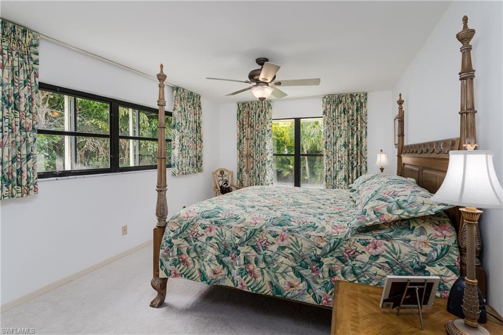 600 Parkview LN-12