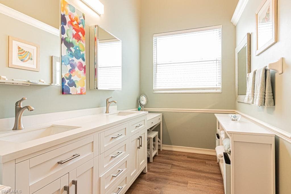 2256 Heritage Greens DR-27