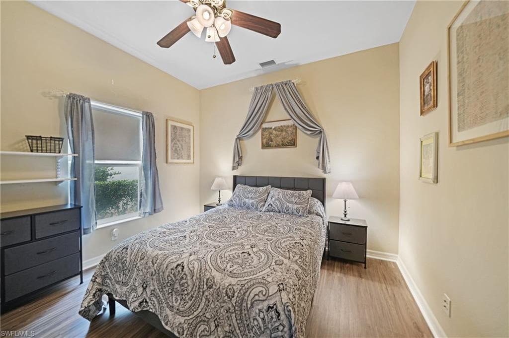 2454 Blackburn CIR-20