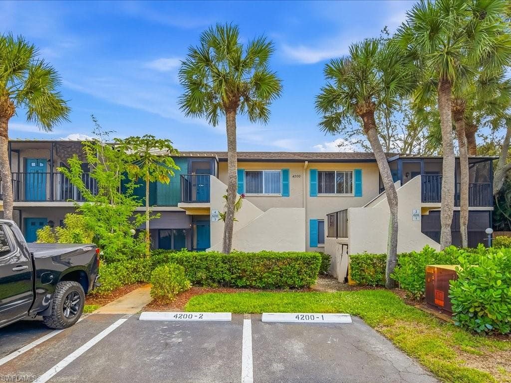 4200 Looking Glass LN 4204-2