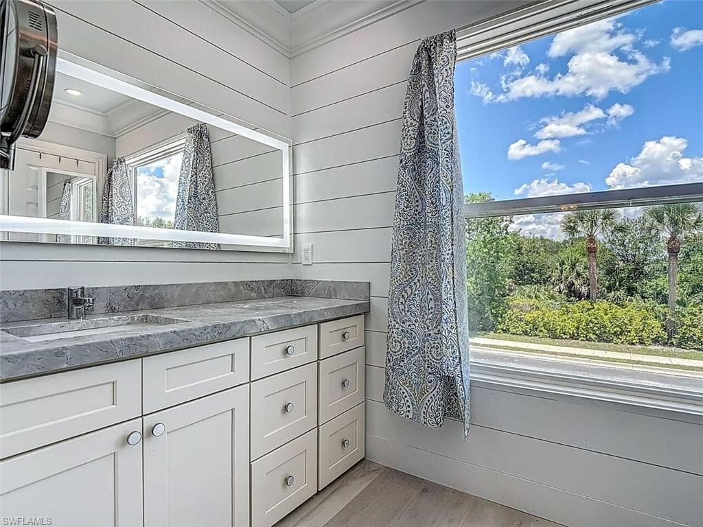 14991 Savannah DR-23