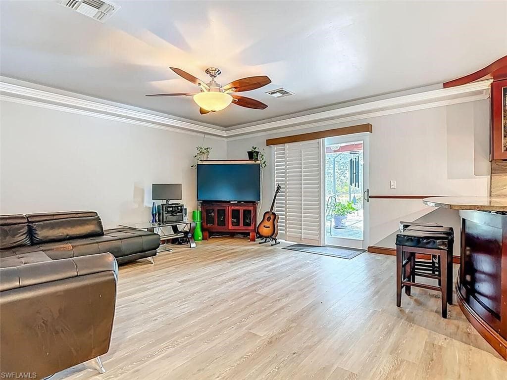 14991 Savannah DR-9