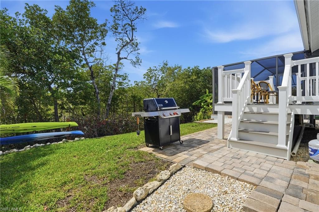 26 Fairview BLVD-38
