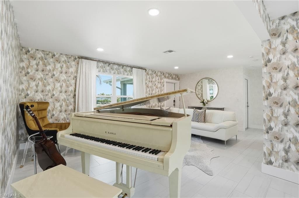 26 Fairview BLVD-8