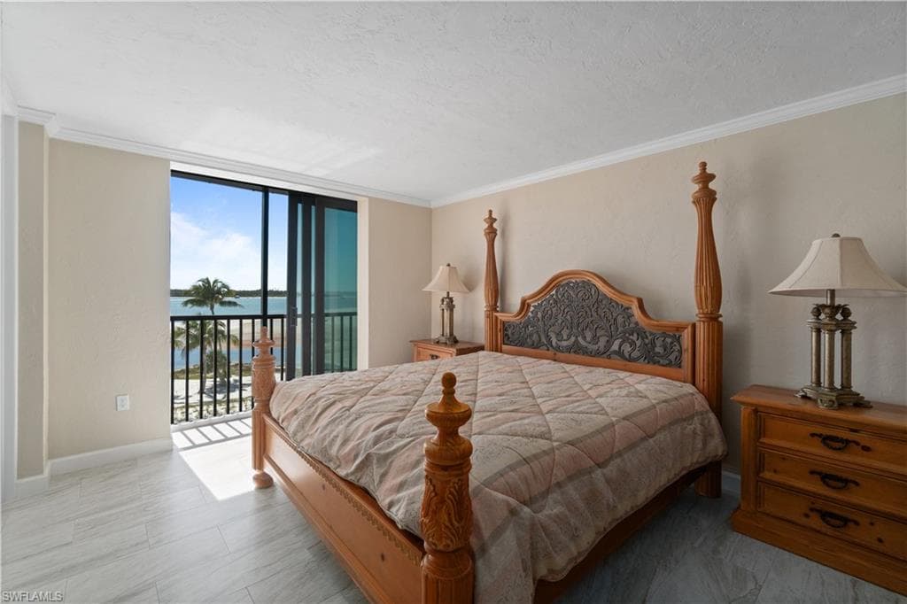 8400 Estero BLVD 303-16