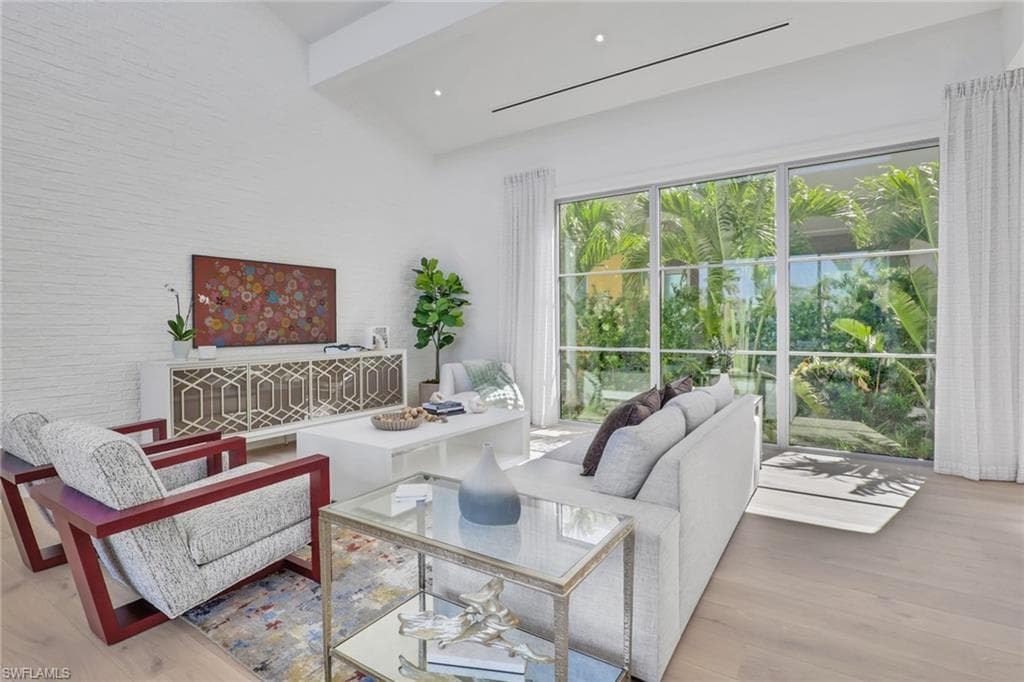 3724 Grove CIR-12