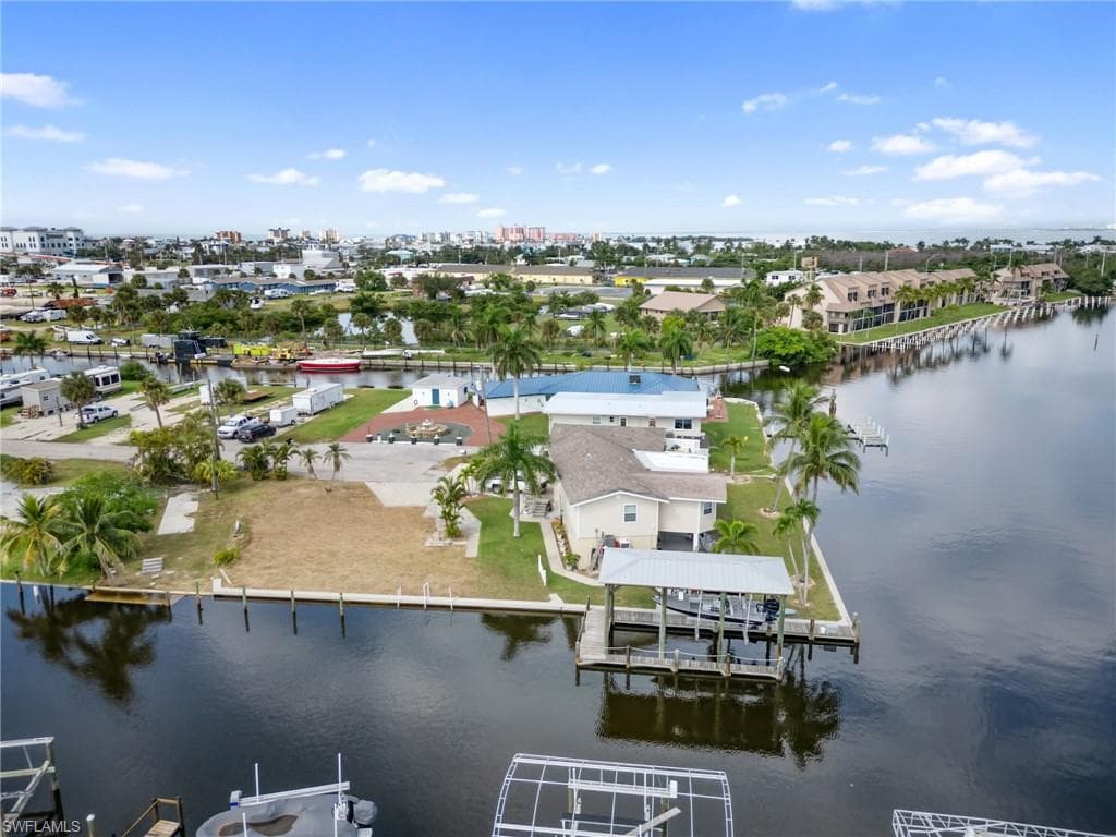 870 Oak ST-3