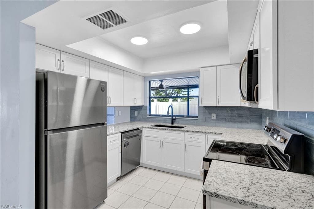 1423 SW Courtyards TER 70-8