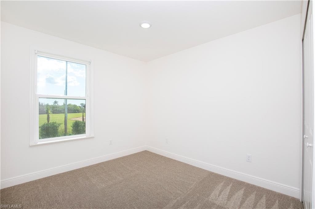 10534 Fountain Palm CIR-13