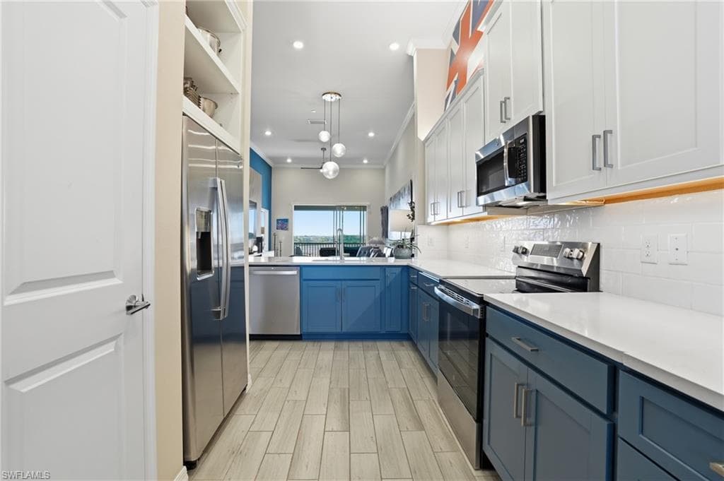 11861 Venetian Lagoon DR 203-5