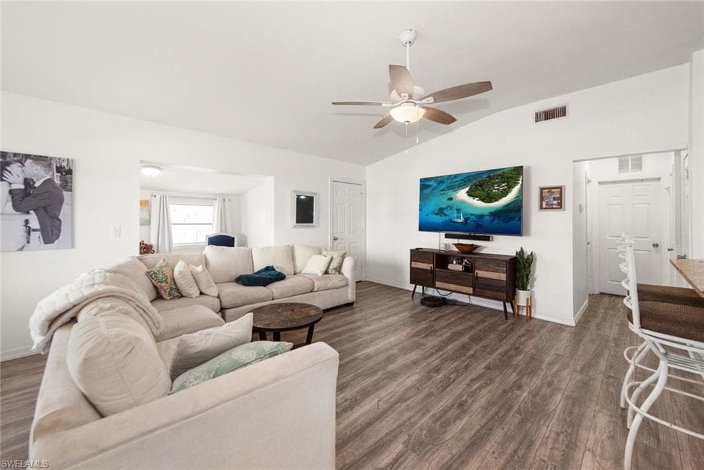 243 Lakeview DR-5