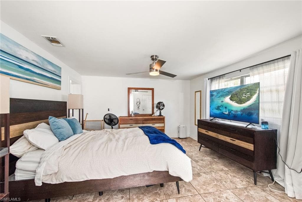 243 Lakeview DR-14