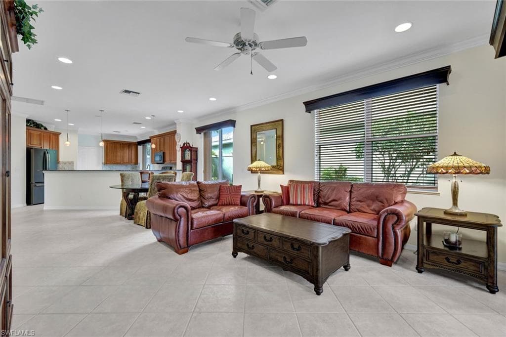 9359 Trieste DR-4