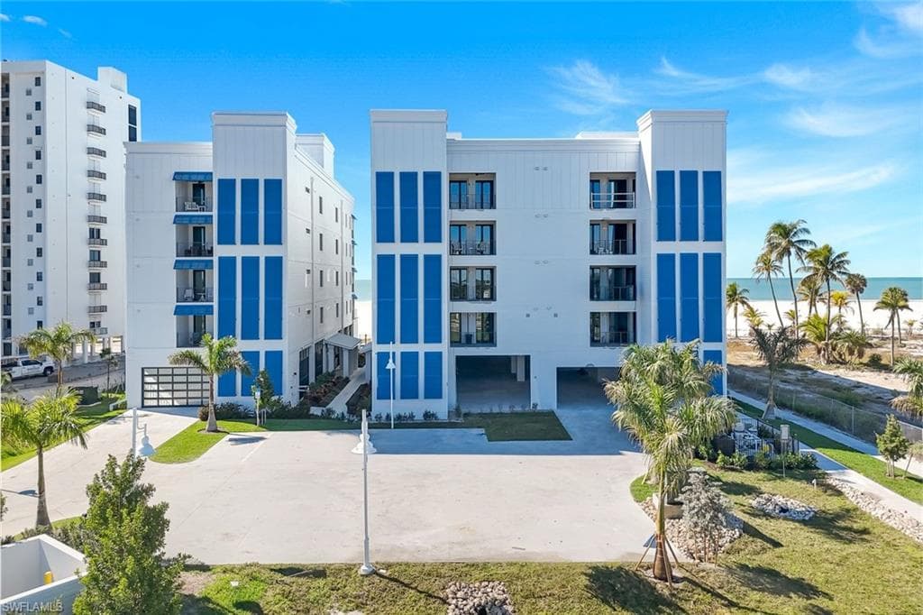 6230 Estero BLVD 201-6