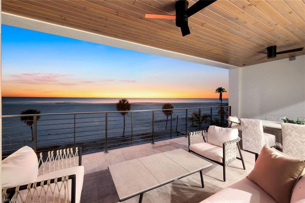 6230 Estero BLVD 201-28