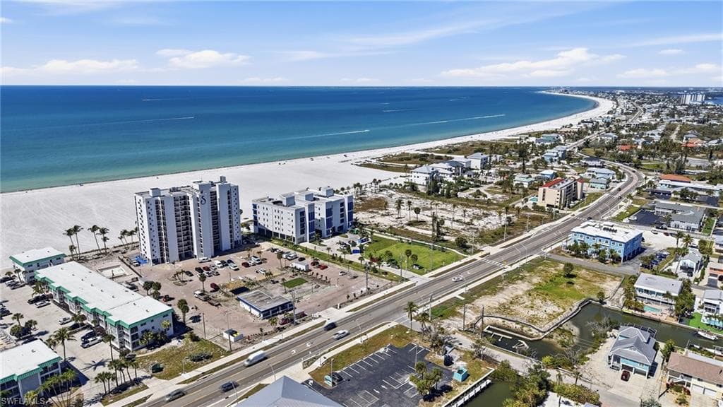 6230 Estero BLVD 102-6