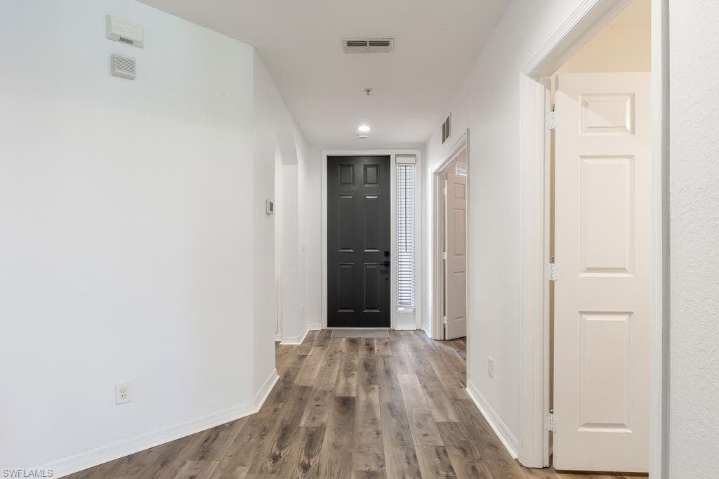 3610 Lansing Loop N 103-4