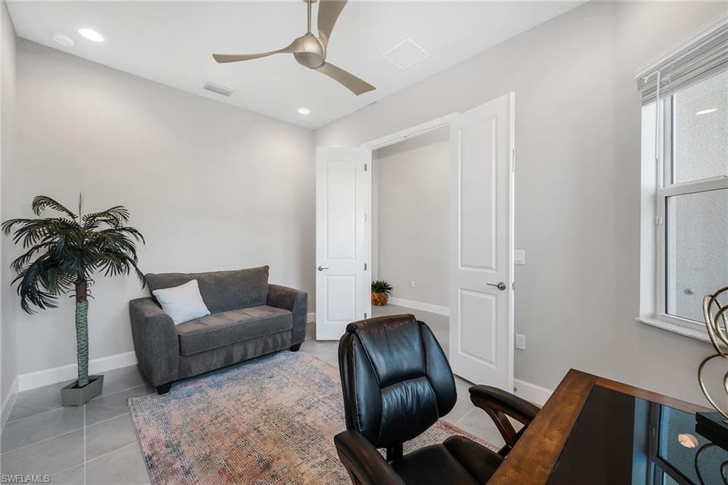 28616 Lobos CIR-16