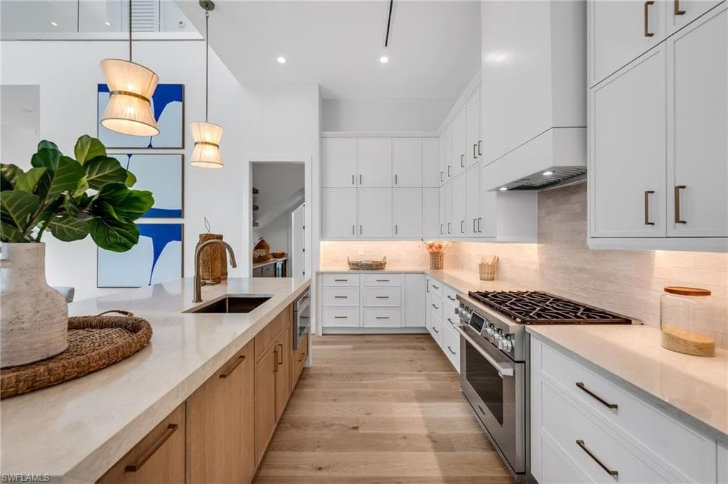 2778 Shoreview DR-4