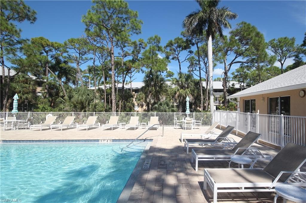 3062 Sandpiper Bay CIR K302-27