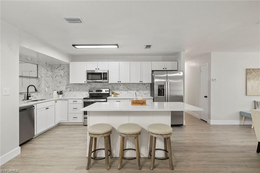 1334 Ellendale CIR-2