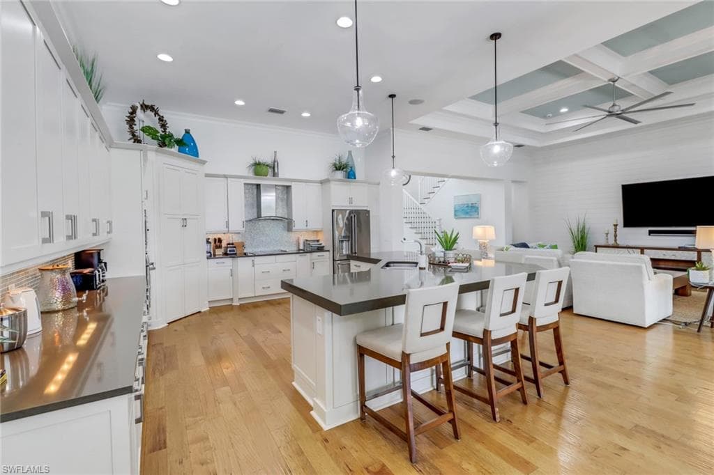 5166 Andros DR-15