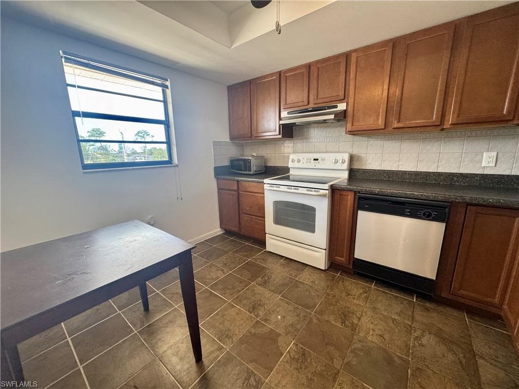 9395 Pennsylvania AVE 37-3