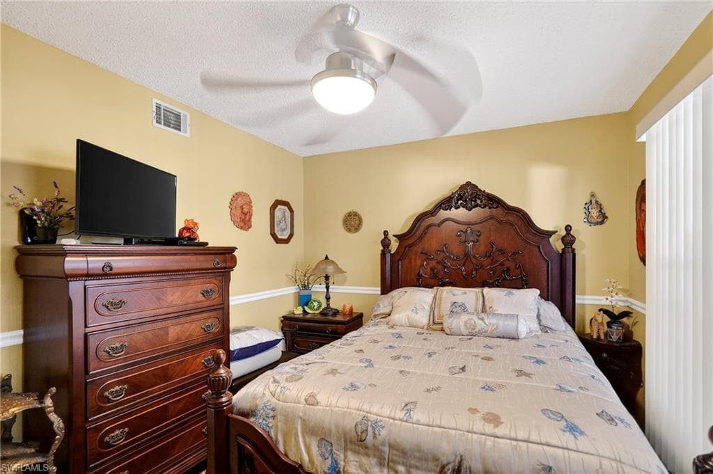 123 SW 47th TER 102-23