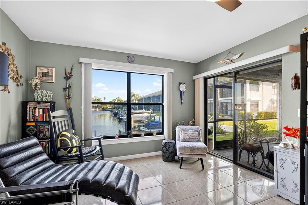 123 SW 47th TER 102-12