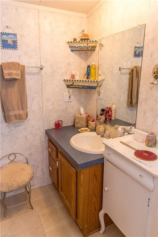 12130 Palm DR-27