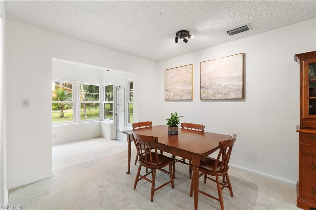 1094 Forest Lakes DR-6