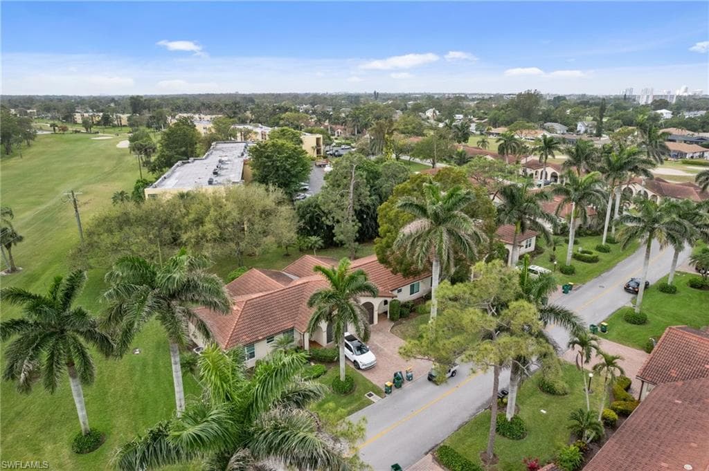 1094 Forest Lakes DR-34