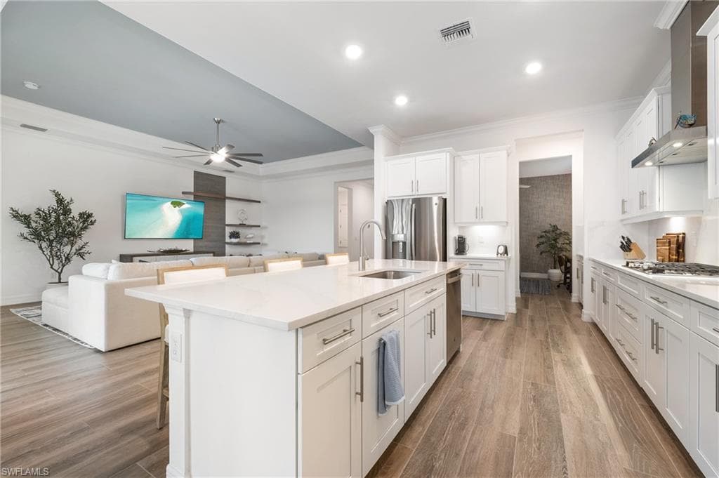 13528 Blue Bay CIR-8